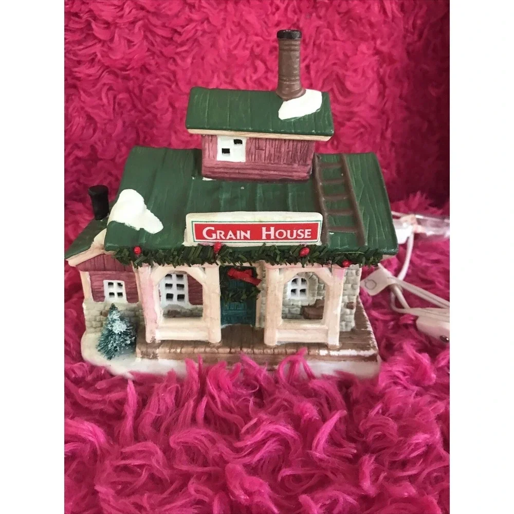 Season Specialties Grain House Lighted Building Christmas‎ Village 1994 Tested